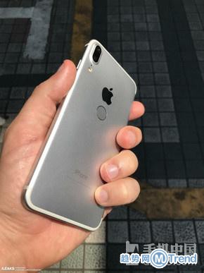 这就是苹果iphone8？上手体验照！