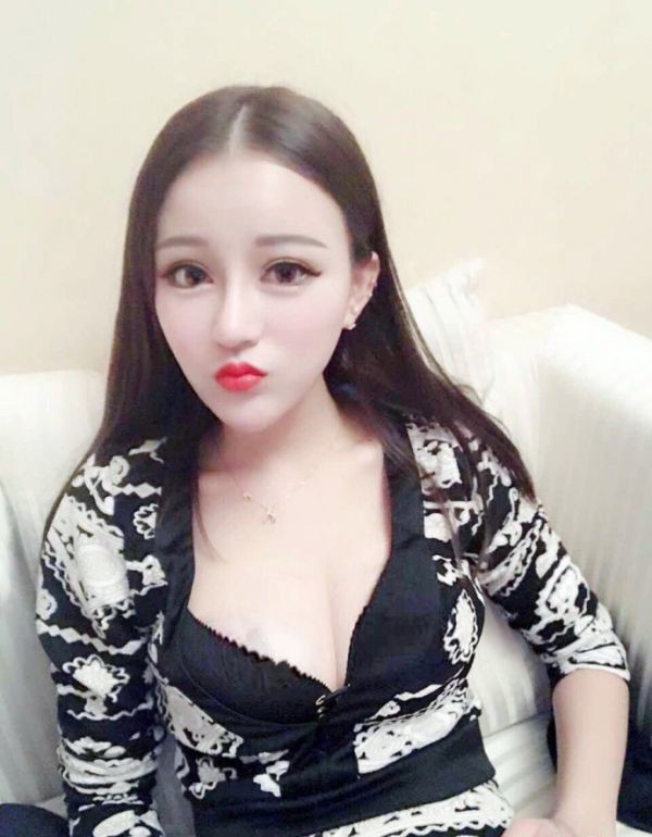 新网红韩乐优私房照片 秒杀优衣库女主？